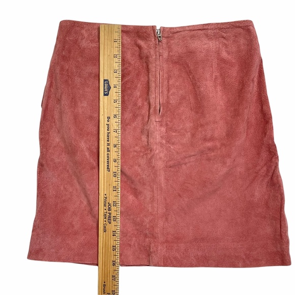 Blank NYC Pink Suede Double Buckle Mini Skirt Size 24 - Picture 7 of 12
